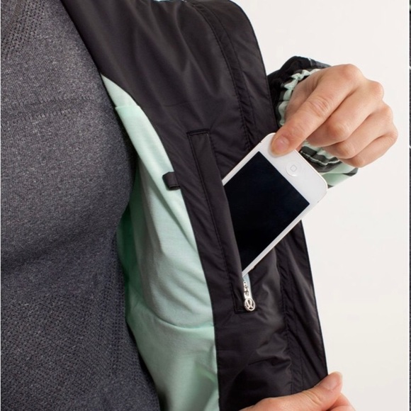 Lululemon Run : Get up and glow jacket mint moment size 6 - Picture 4 of 14